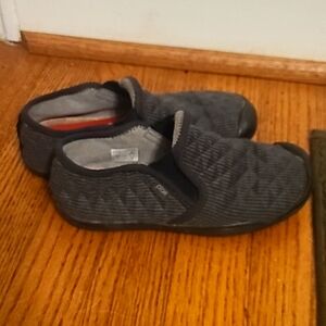 Plae boys slip-on black shoes - sz 13.5